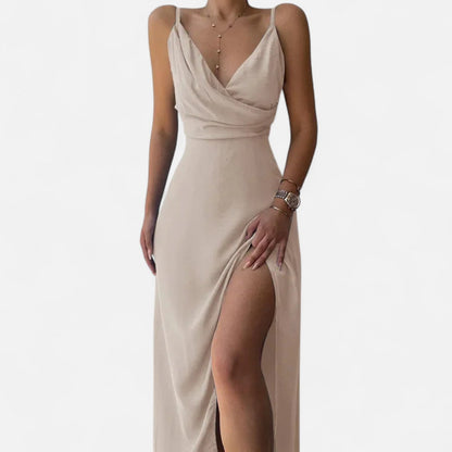 Harrington | Sleeveless V-Neck Dress with Side Slit – Clean Lines, Effortlessly Chic Style